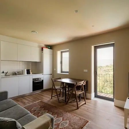 Villa Montd'or Azenha - By Rowdhouses *