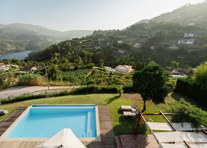 Montd'or Azenha - By Rowdhouses * Pacos de Gaiolo