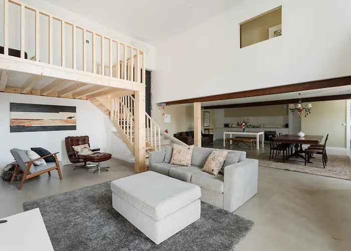 Villa Montd'or Azenha - By Rowdhouses Pacos de Gaiolo