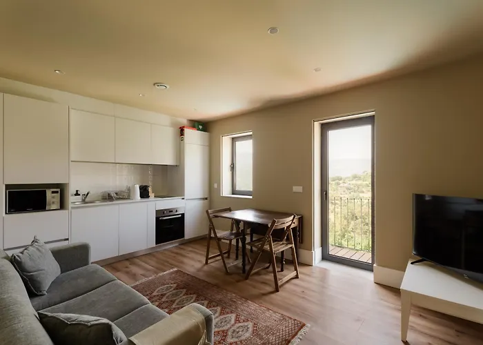 Villa Montd'or Azenha - By Rowdhouses *